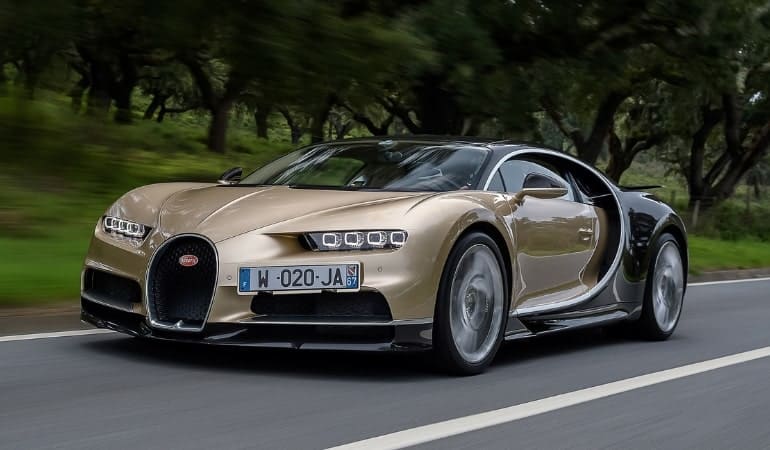 Bugatti Chiron (Бугатти Шерон) 2018-2019: характеристики