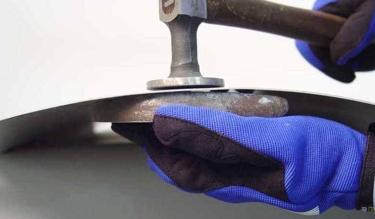 Как сделать ремонт лакокрасочного покрытия автомобиля